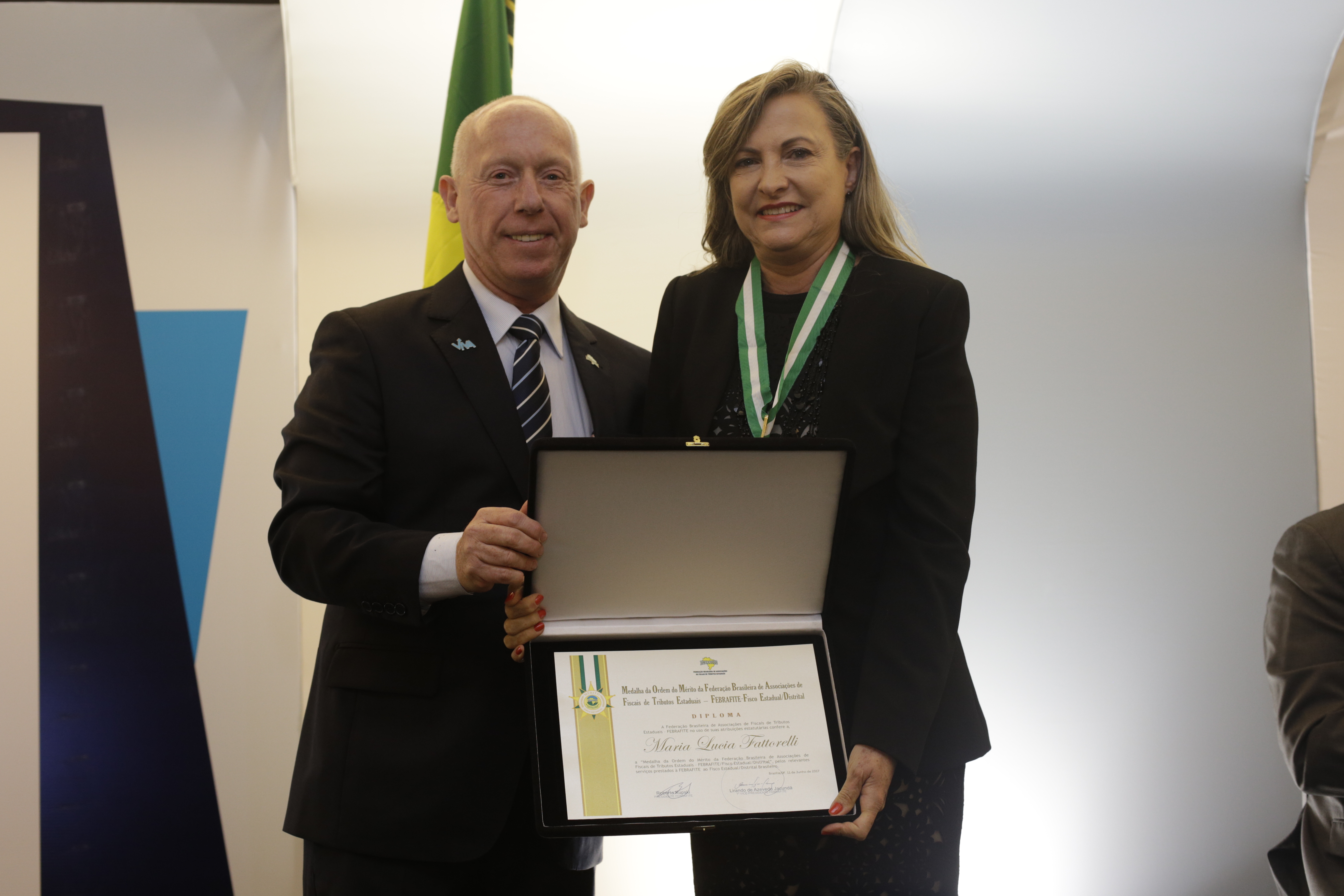 Fattorelli é a primeira mulher a receber a Comenda da Ordem do Mérito Febrafite