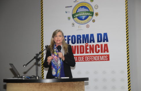 Comissão Especial da Reforma da Previdência aprova requerimentos para a participação de Maria Lucia Fattorelli em Audiência Pública Comissão Especial da Reforma da Previdência aprova requerimentos para a participação de Maria Lucia Fattorelli em Audiência Pública