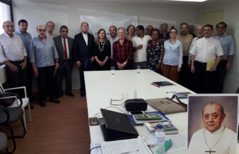 Coordenadora da Auditoria Cidadã é membro titular da Comissão Brasileira de Justiça e Paz Coordenadora da Auditoria Cidadã é membro titular da Comissão Brasileira de Justiça e Paz