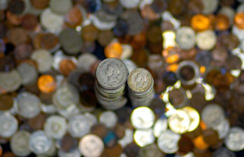 Bancos recebem R$ 1,2 trilhão do Banco Central mas só 4% disso vira aumento de empréstimos para pessoas e empresas Bancos recebem R$ 1,2 trilhão do Banco Central mas só 4% disso vira aumento de empréstimos para pessoas e empresas
