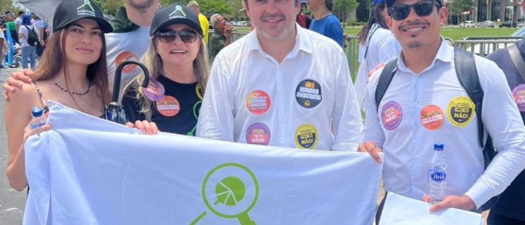 ACD participa ativamente da Marcha Nacional contra a Reforma Administrativa ACD participa ativamente da Marcha Nacional contra a Reforma Administrativa