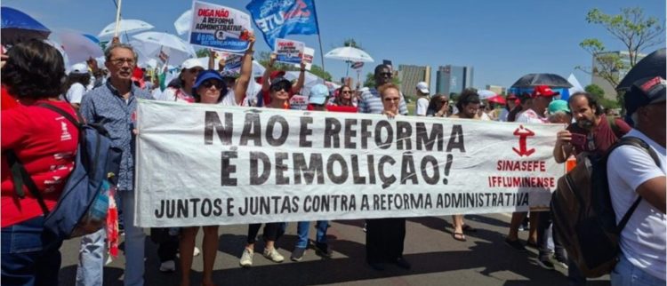 Rombo está nos juros abusivos mantidos pelo Banco Central e não nos serviços públicos