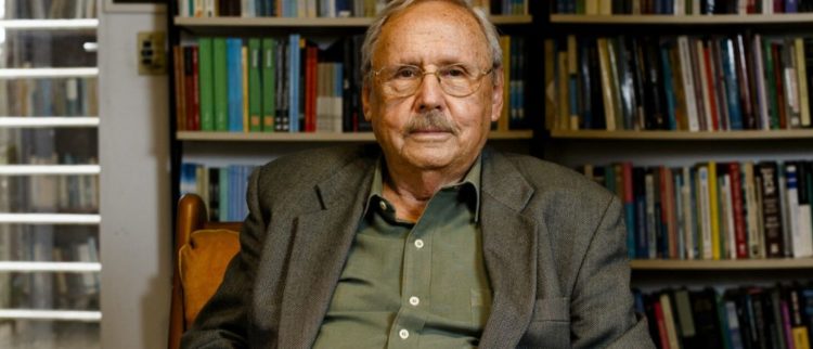 Retrospectiva 2025: Ladislau Dowbor destaca papel vital da ACD