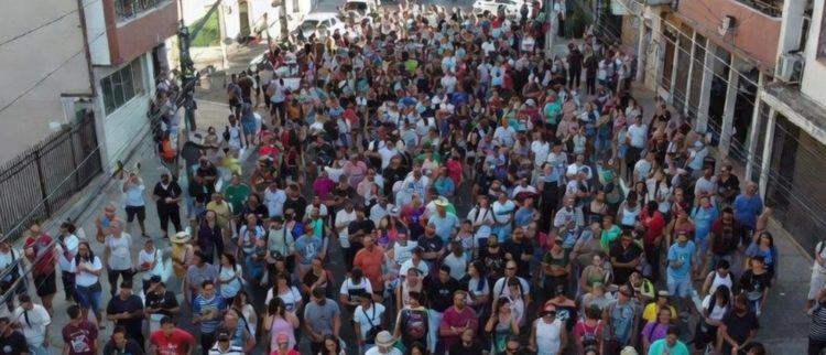 Está na hora de o povo brasileiro conhecer o verdadeiro vilão do país. Saiba mais!